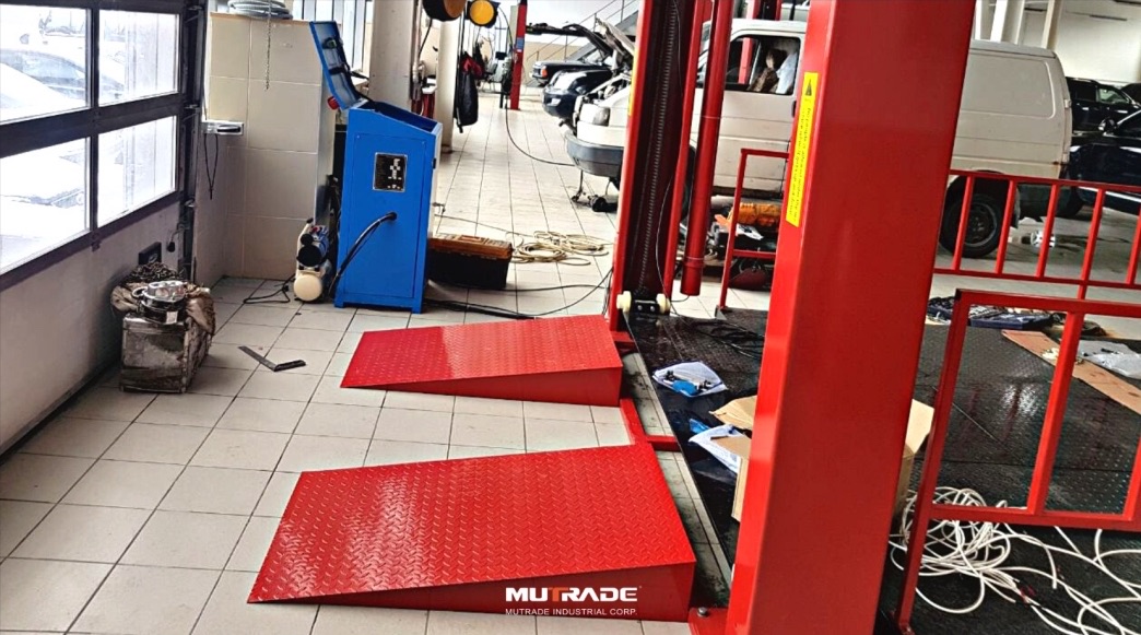 ОПТИМИЗАЦИЯ АВТОМОБИЛЬНЫХ СЕРВИСНЫХ ЦЕНТРОВ С ЧЕТЫРЕХСТОЯЧНОЙ ПОДЪЕМНОЙ ПЛАТФОРМОЙ: ИСПОЛЬЗОВАНИЕ ВТОРОГО ЭТАЖА ДЛЯ МАКСИМАЛЬНОЙ ЭФФЕКТИВНОСТИ